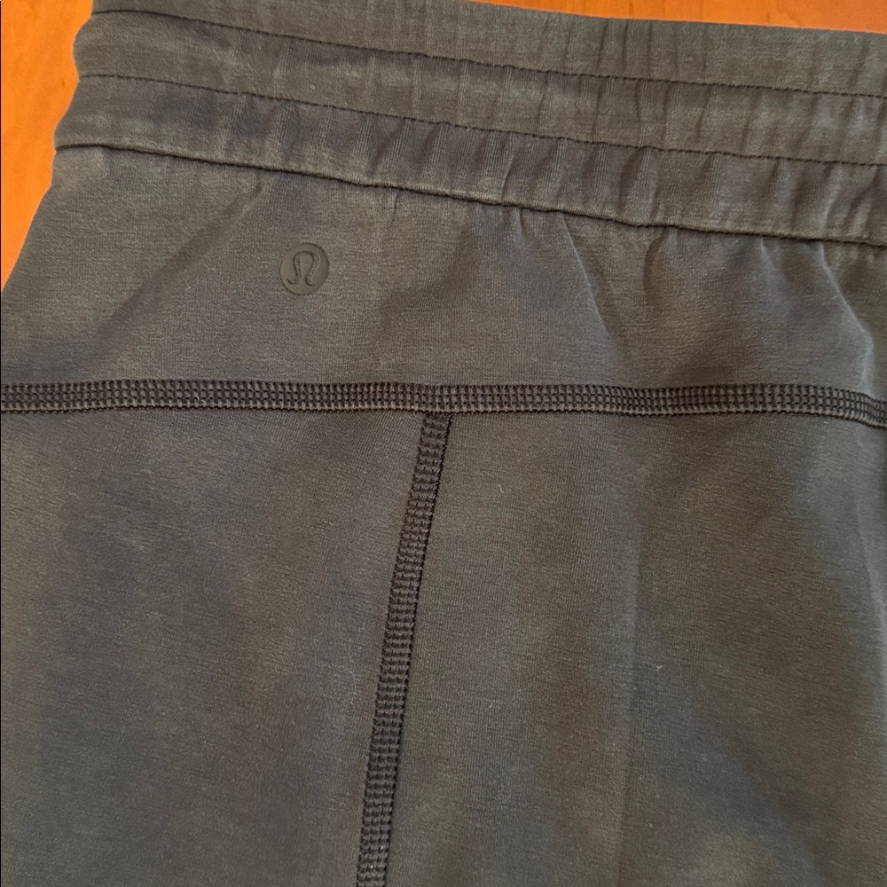 lululemon Sofstreme Cropped Straight Leg Pants - Picture 5 of 5